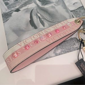 Vs wristlet keychain
